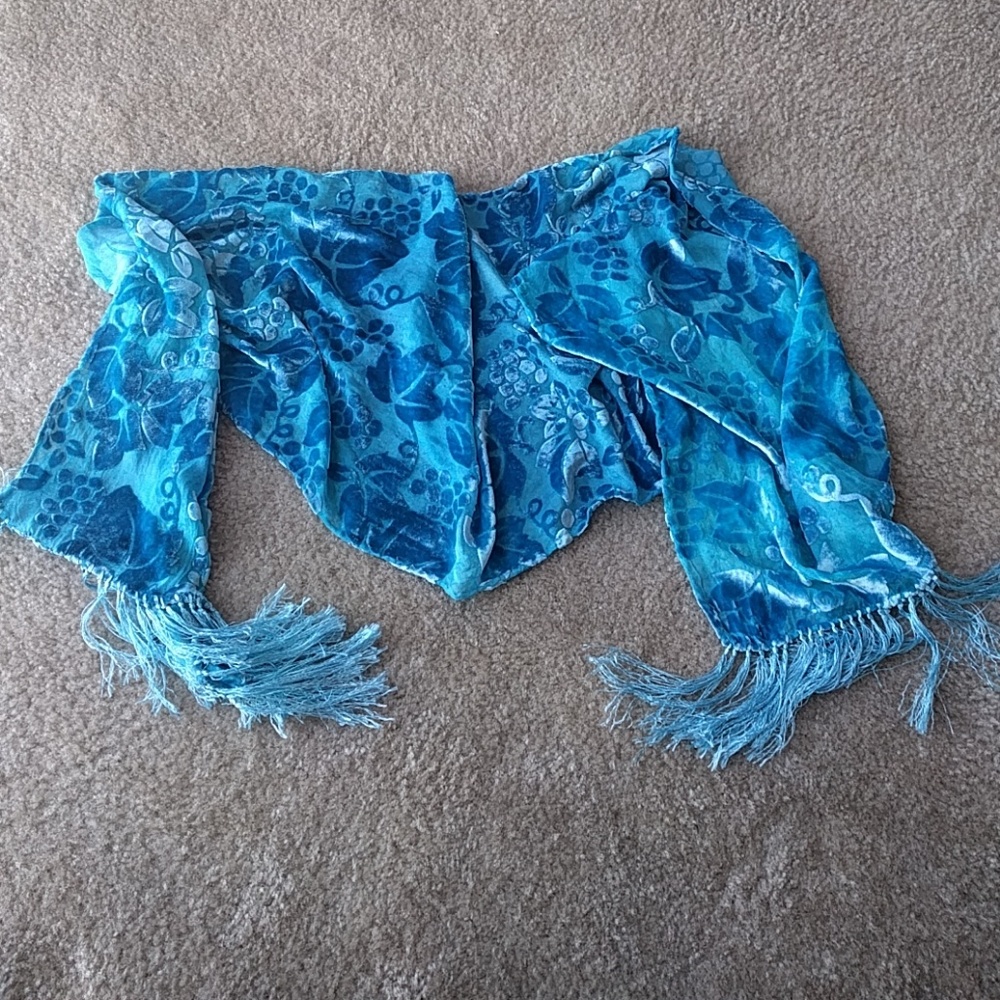 Velvet Scarf
